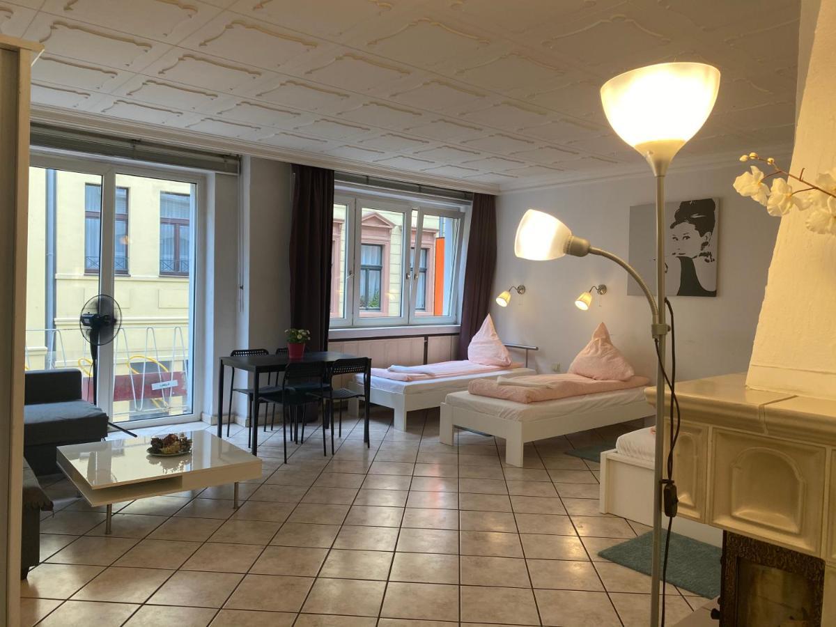 Central Shared Apartment, Friesenplatz 科隆 外观 照片