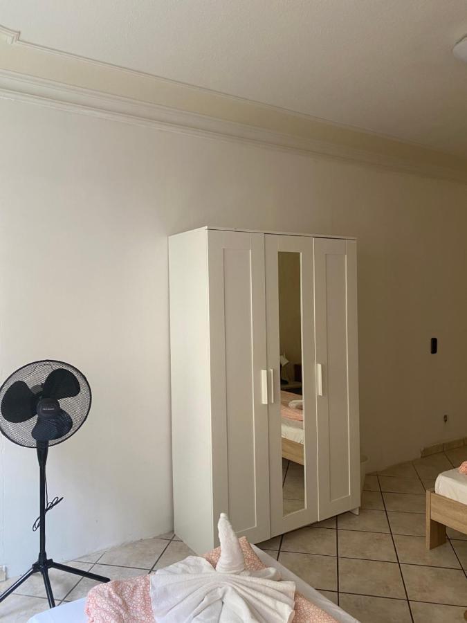 Central Shared Apartment, Friesenplatz 科隆 外观 照片